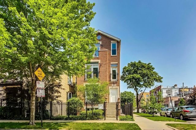 $424,900 | 1401 North Artesian Avenue, Unit 2 | Wicker Park