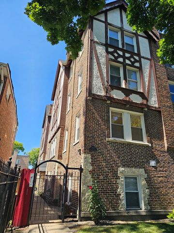 $184,900 | 6450 North Troy Street, Unit 3E | West Rogers Park