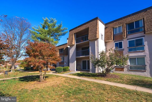 $259,000 | 7952 Seven Woods Drive, Unit D | Sequoyah