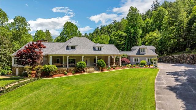 $3,895,000 | 837 Fausetts Lake Road