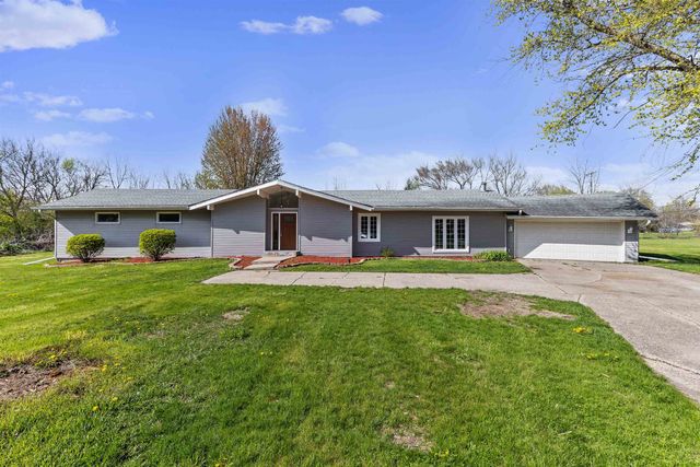 $257,500 | 5301 Choctaw Trail | Rockford Township - Winnebago County