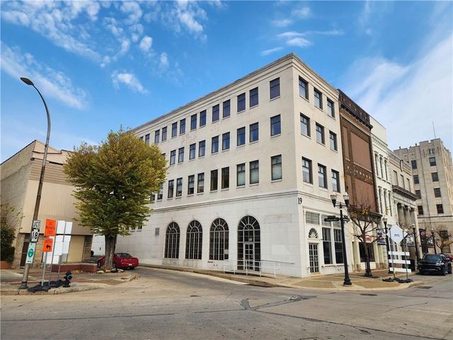 $1,000 | 19 East Washington Street, Unit 1 | Downtown New Castle