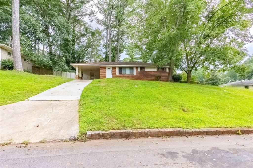 front view of house with a yard