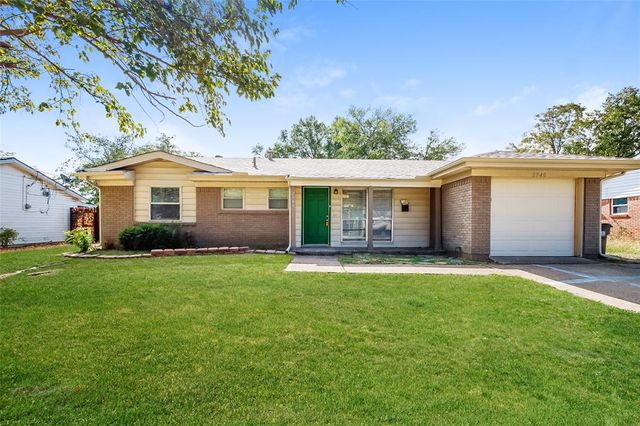 $2,395 | 2940 Old North Road | Central Farmers Branch