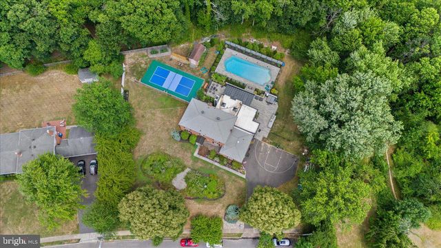 $1,050,000 | 1405 Georgian Drive | Moorestown-Lenola