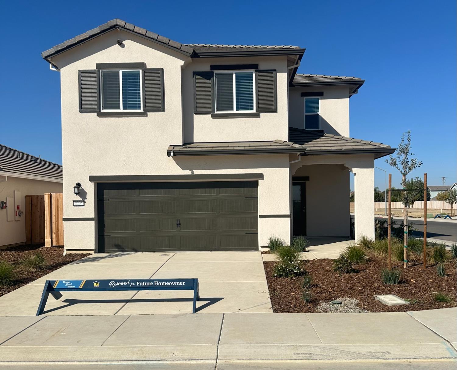 a house view with a outdoor space