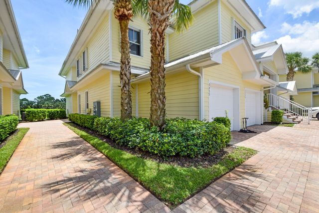 $2,900 | 3455 Southwest Sawgrass Villas Drive | Old Palm City