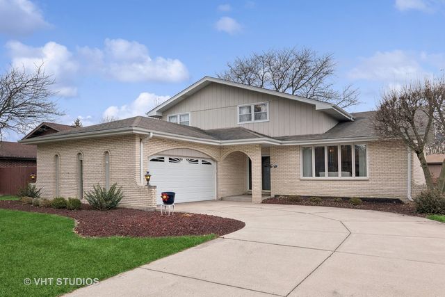 $450,000 | 12255 Forestview Drive | Orland Township - Cook County