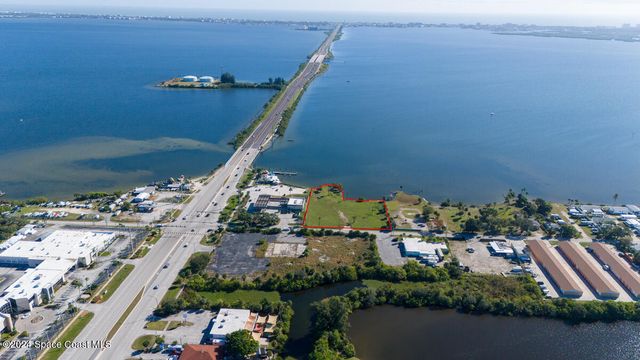 $1,450,000 | 84 South Banana River Drive | Angel City