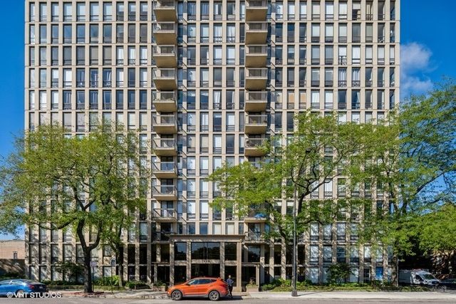 $2,150 | 1660 North LaSalle Drive, Unit 1010 | Lincoln Park