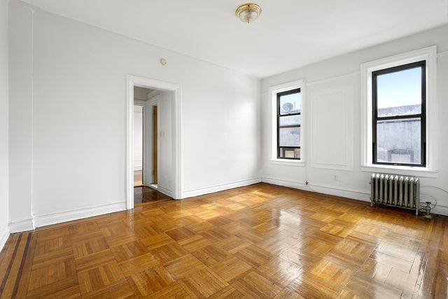 $1,950 | 1710 Carroll Street, Unit E8 | Crown Heights