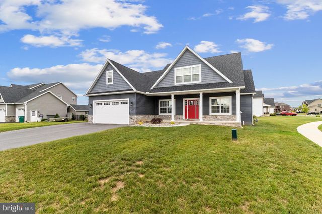 $585,000 | 1072 Divinity Drive | Antrim Township - Franklin County