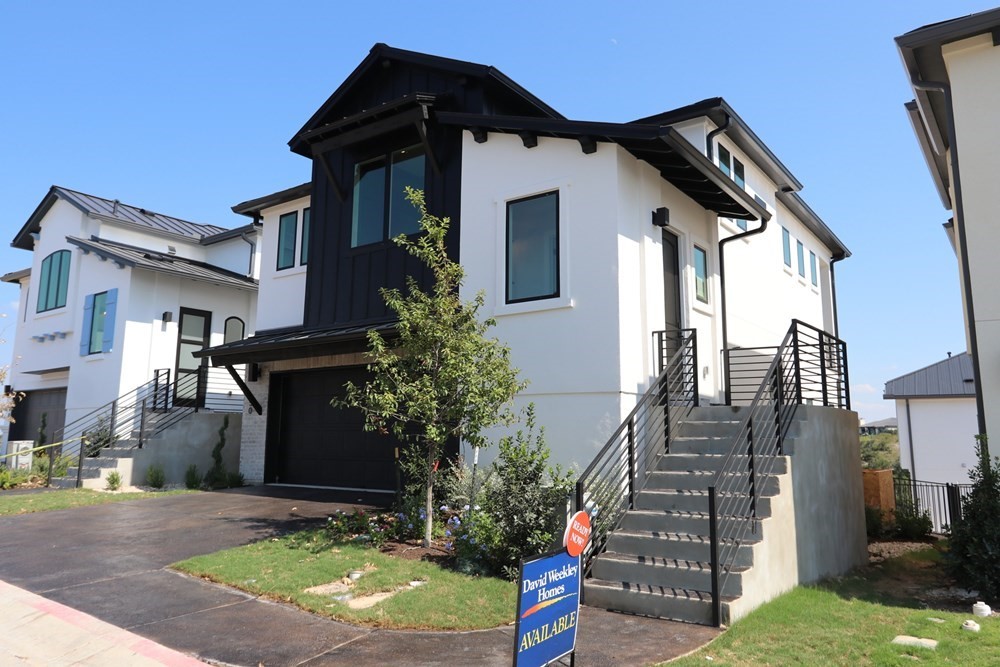 a front view of house with yard