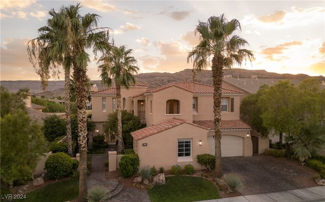 $2,499,000 | 2587 Red Springs Drive | Red Rock Country Club at Summerlin