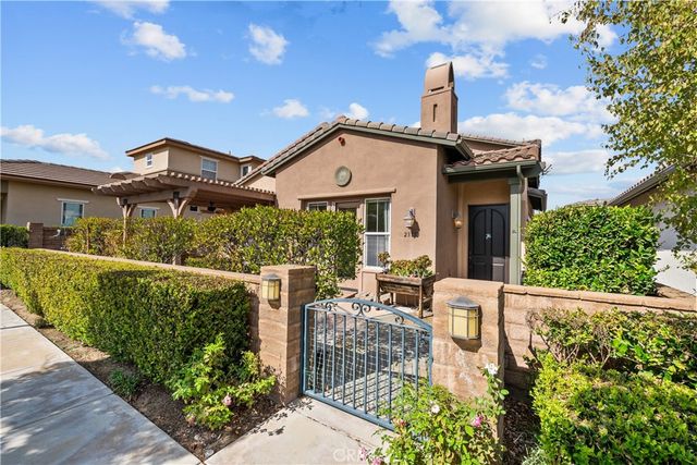 $849,990 | 23773 Maple Leaf Court | Valencia Belcaro