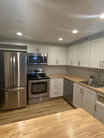 $2,250 | 6500 Cypress Road, Unit 211 | Plantation Drive