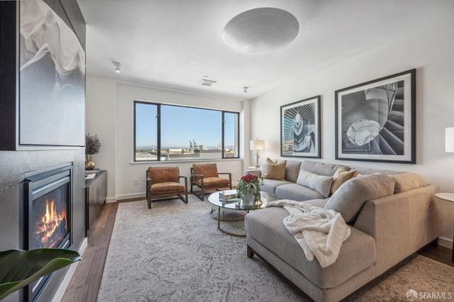 $1,499,000 | 1275 Indiana Street, Unit 401 | Central Waterfront-Dogpatch