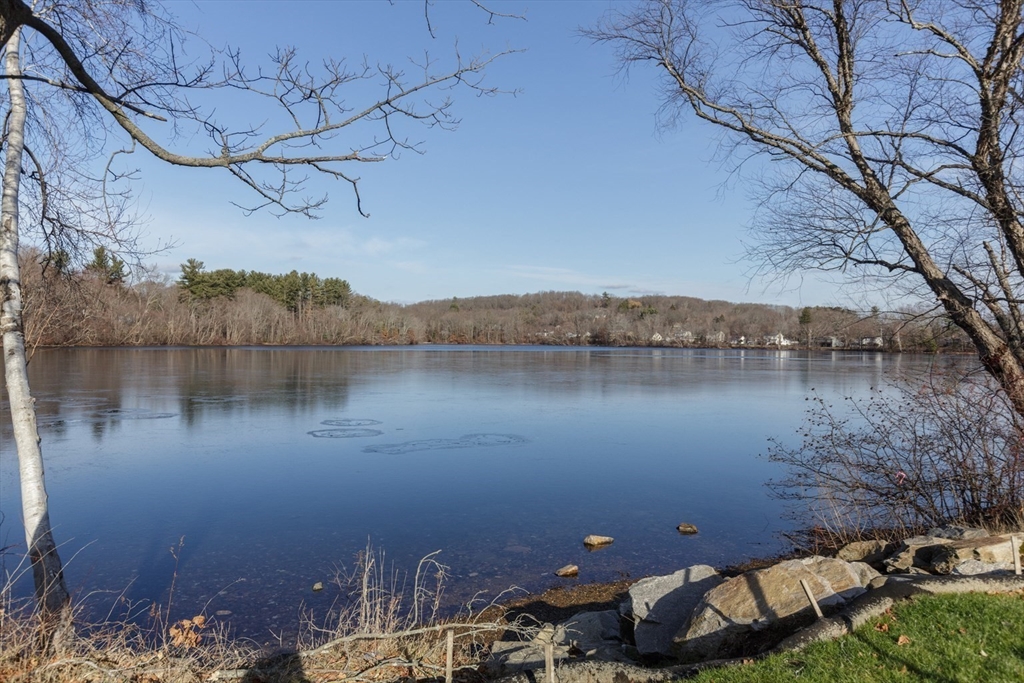 a view of a lake with houses