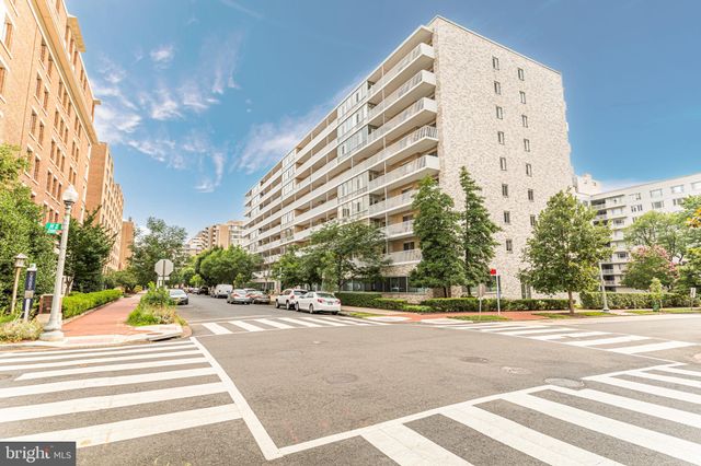 $299,000 | 730 24th Street Northwest, Unit 410 | Foggy Bottom