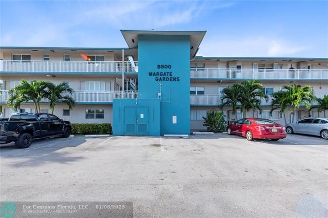 $164,900 | 5800 Margate Boulevard, Unit 2312 | Margate Gardens