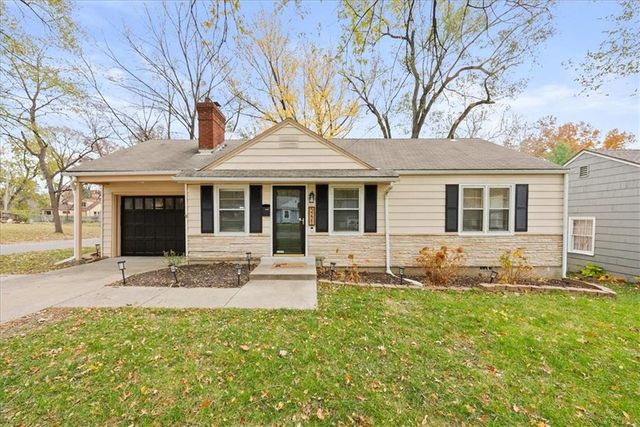 $325,000 | 5221 Juniper Drive | Roseland Park