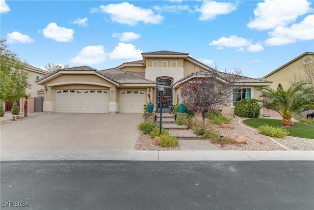 $3,300 | 7215 North Buttons Ridge Drive | Centennial Hills