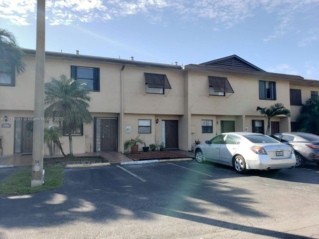 $2,700 | 6894 Northwest 173rd Drive, Unit 506 | Country Club of Miami