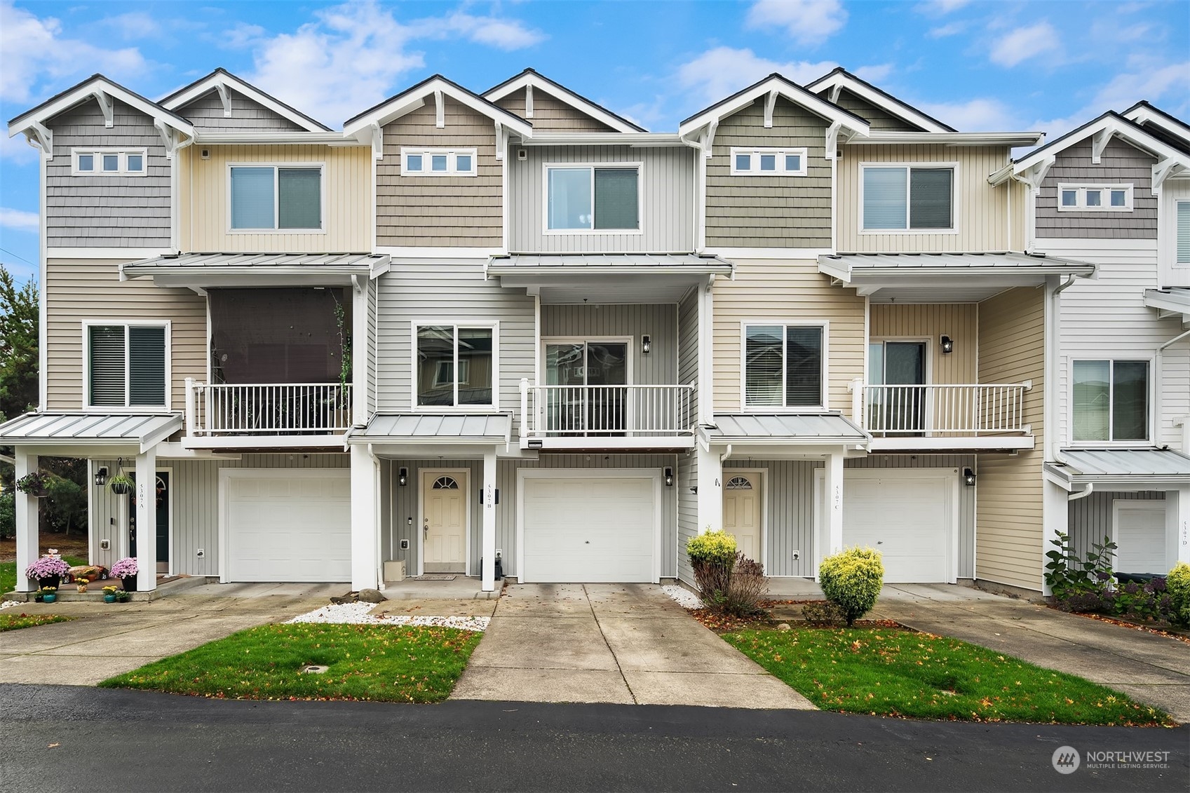 a front view of a residential houses