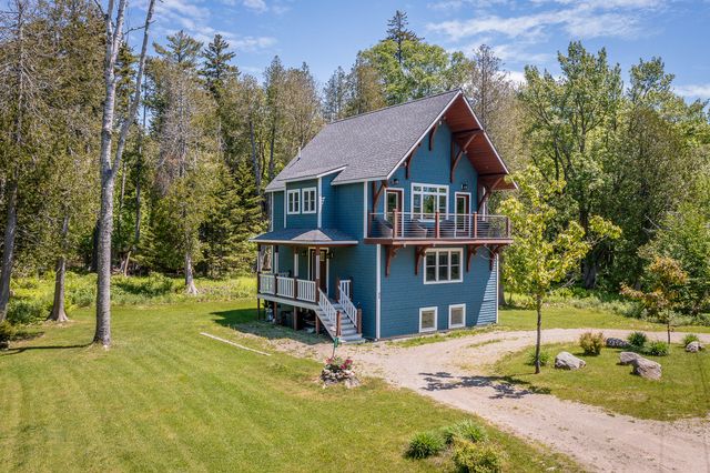 $675,000 | 35 Soaring Eagle Point Road | Northport