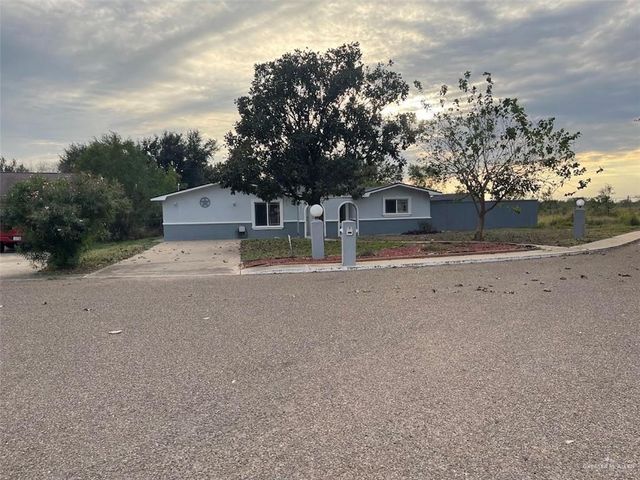 $1,300 | 4317 Canadiana Lane | Palmview South