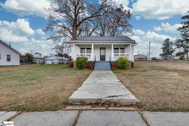 $140,000 | 307 Laurens Street | Joanna