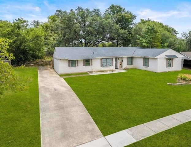 $500,000 | 3670 Morningstar Lane | Central Farmers Branch