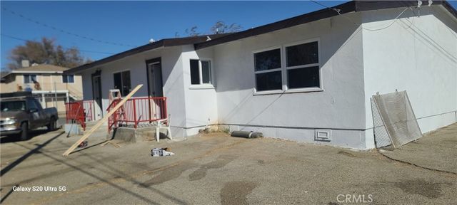 $2,800 | 1830 Locust Street | Rosamond