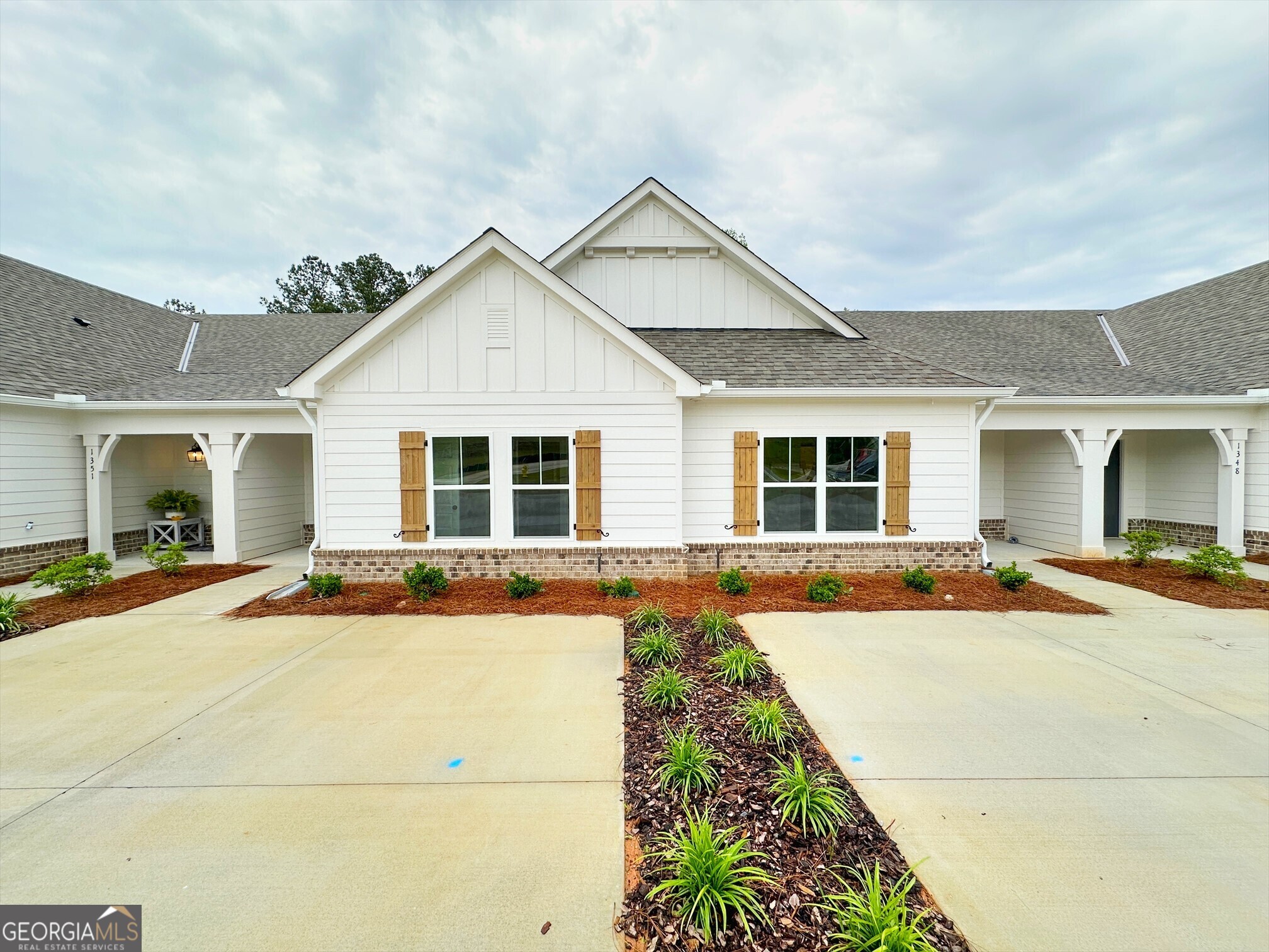 front view of house with a yard