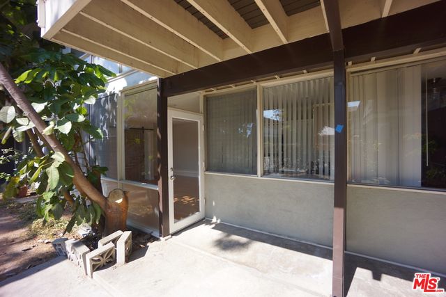 $3,325 | 11133 Rose Avenue, Unit 17 | Palms