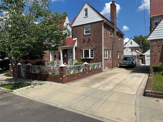 $819,000 | 131-33 228th Street | Laurelton