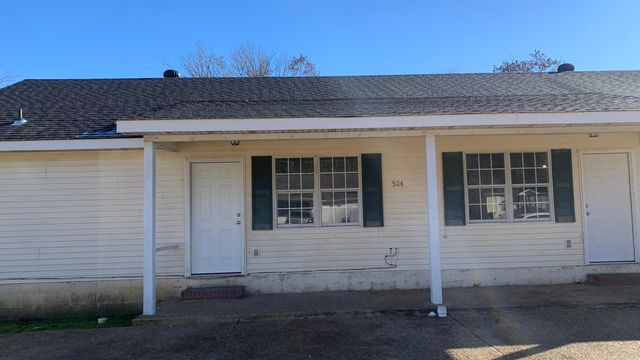 $950 | 504 Johnson Street | Bolivar