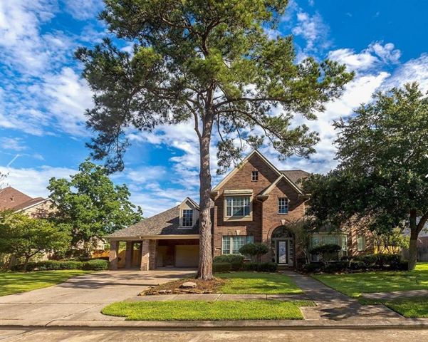 $510,000 | 2807 Harvest Hill Drive | Autumn Creek