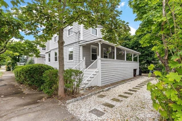 $679,000 | 126 Samoset Avenue | Hull