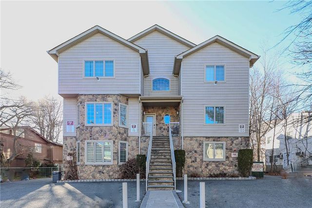 $849,000 | 7 Rita Avenue, Unit 1 | Kaser