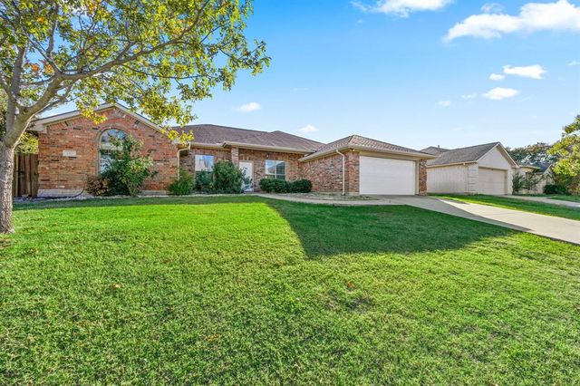 $448,000 | 189 Cottonwood Lane | Little Elm