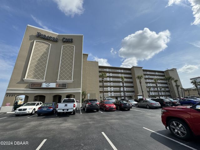 $139,999 | 3501 South Atlantic Avenue, Unit 3030 | Daytona Beach Shores