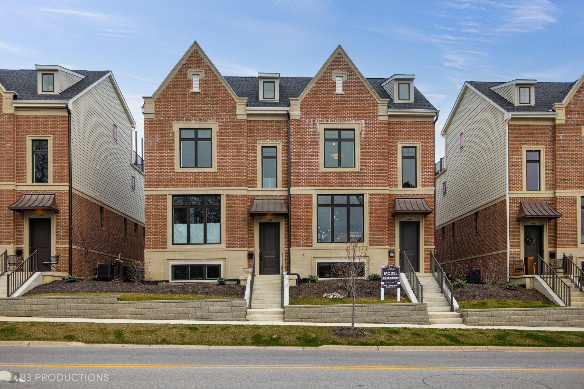 a view of a large white building