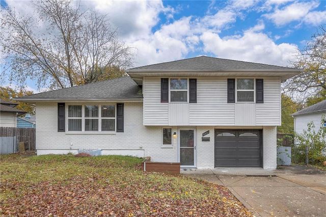 $230,000 | 3521 Randall Drive | Sycamore Hills