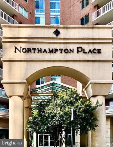 $415,000 | 3101 North Hampton Drive, Unit 814 | Alexandria West