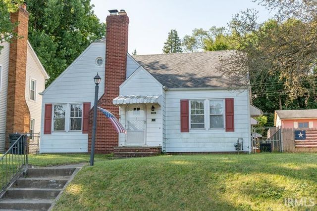 $134,900 | 1722 East Ewing Avenue | Twyckenham Hills