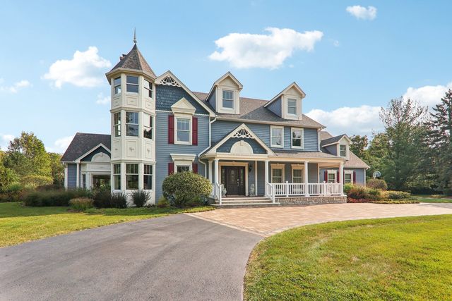 $1,849,999 | 6537 Stockbridge Lane | Long Grove