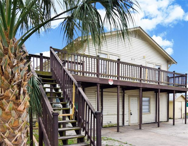 $995 | 913 East Emma Street, Unit 4 | Southeast Seminole Heights