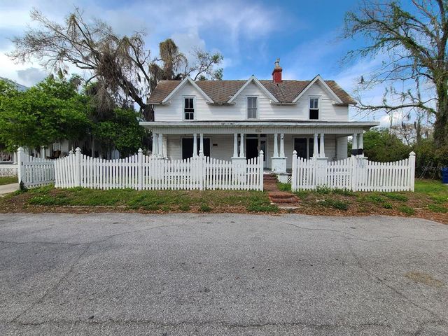 $110,000 | 208 East Badcock Boulevard | Downtown Mulberry