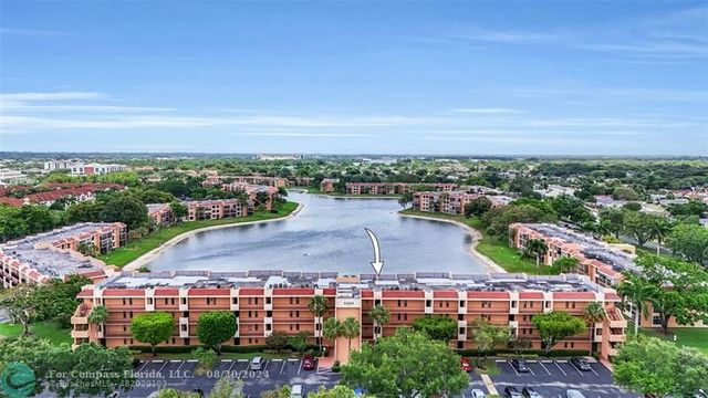 $2,100 | 6241 Coral Lake Drive, Unit 6241 | Coral Gate